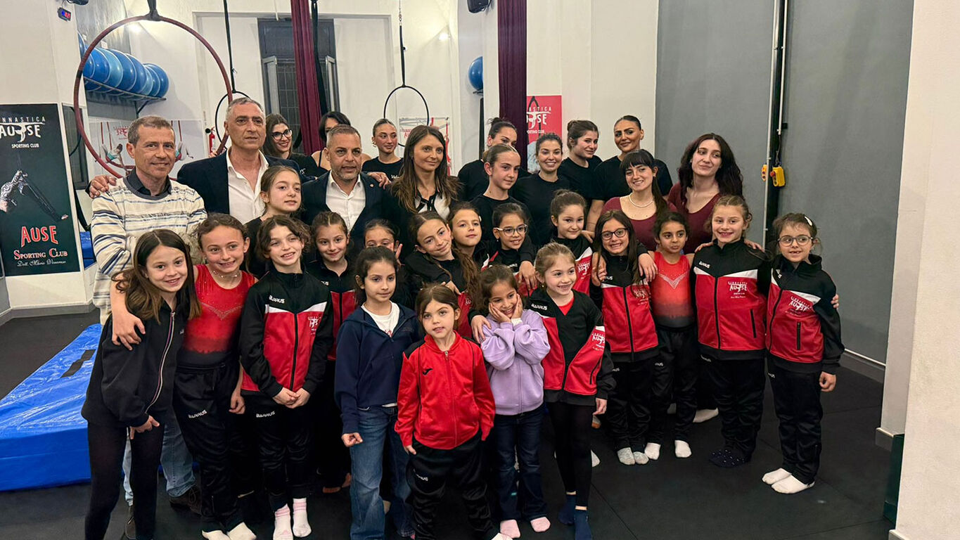 Torre Annunziata guarda in alto: inaugurata la prima accademia di danza aerea della città