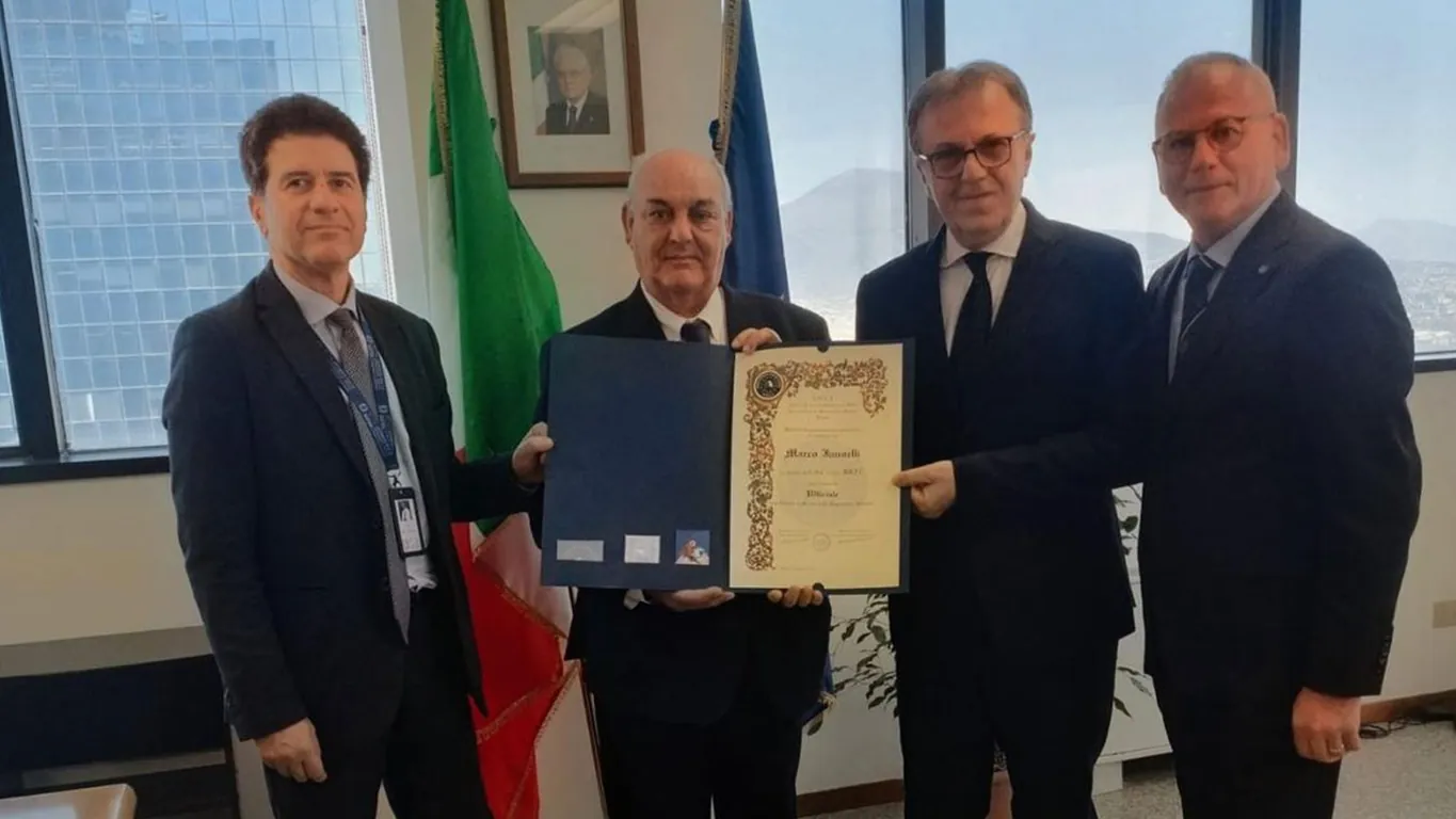 Napoli, il funzionario AGCOM Marco Iannelli entra nell'UNCI: consegnata la pergamena ufficiale