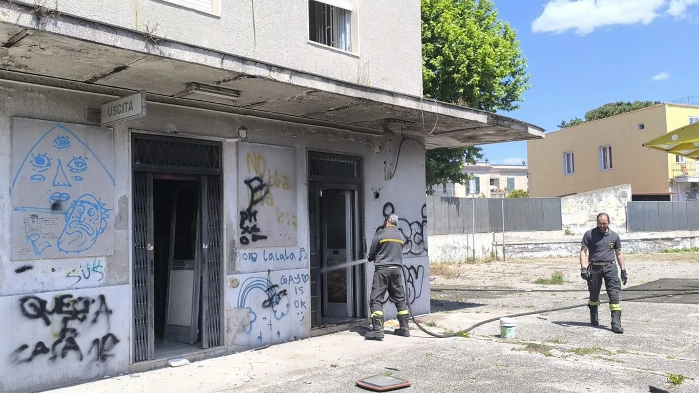 Boscotrecase, incendio al presidio di Libera: l'ANPI denuncia “un attacco alla legalità”