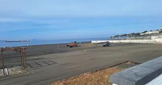 Torre Annunziata, al via la pulizia delle spiagge: servizio stabile e continua fino a settembre