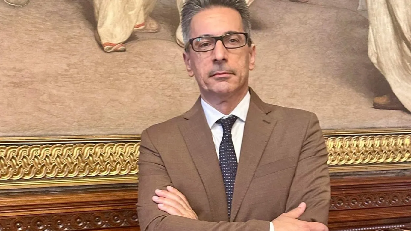 Torre Annunziata, Mazzella (M5S) sostiene Fragliasso: “Le sue parole confermano ciò che denunciamo da tempo”