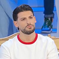 Anticipazioni Uomini e Donne: Ciro Solimeno annuncia la scelta, addii e lacrime in studio