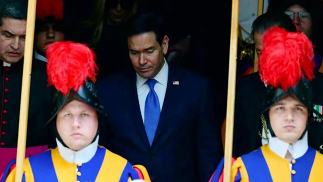 Rubio dal Papa, Leone gli dona una penna in legno di ulivo: "E' pianta della pace"