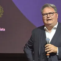 Torre Annunziata tra dimissioni, solidarietà e piazza: la crisi diventa una battaglia politica