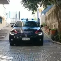 Boscoreale, tentò furti in casa e travolse un disabile durante la fuga: arrestato 22enne serbo a Fiumicino