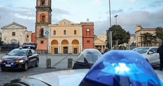 Terrore a Ercolano, perseguita madre e compagna: arrestato 43enne