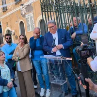 Cuccurullo in piazza: “Torre Annunziata non può essere marchiata come città di camorra”