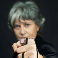 Myriam Lattanzio presenta "Anime Pezzentelle" a Villa Fiorentino