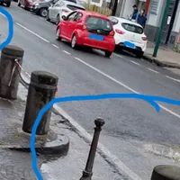 Torre del Greco, liquami davanti a Villa Macrina: strada allagata e miasmi dopo la pioggia