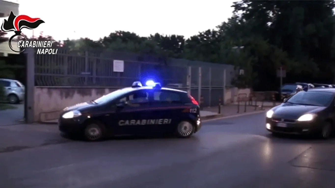 Due donne trovate morte in un cantiere a Pollena Trocchia, indagano i carabinieri