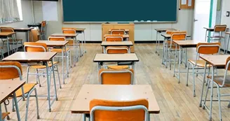 Boscoreale, insegnante aggredita a scuola: choc nel plesso di via De Falco