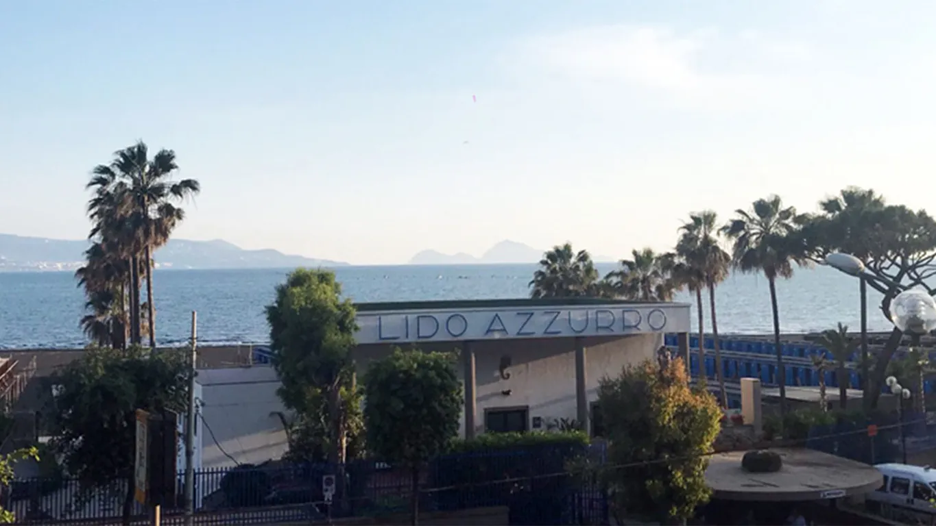 Torre Annunziata, il Lido Azzurro riapre: salva la stagione balneare 2026