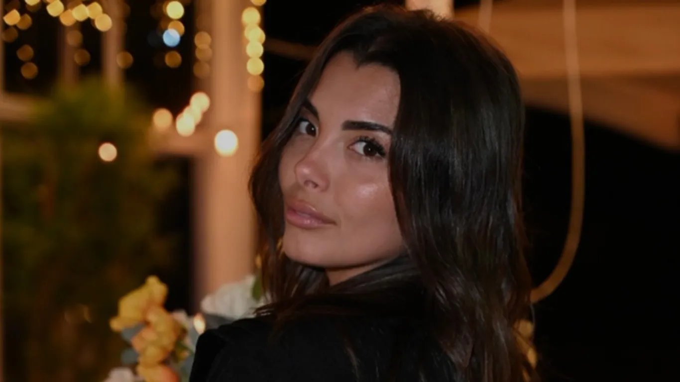 Grande Fratello, Grazia Kendi nel mirino del web: "Sei rifatta". La replica dell'ex gieffina
