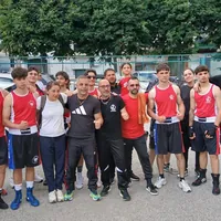 Torre Annunziata, spettacolo al 10° Trofeo AUSE: boxe e danza aerea conquistano il pubblico