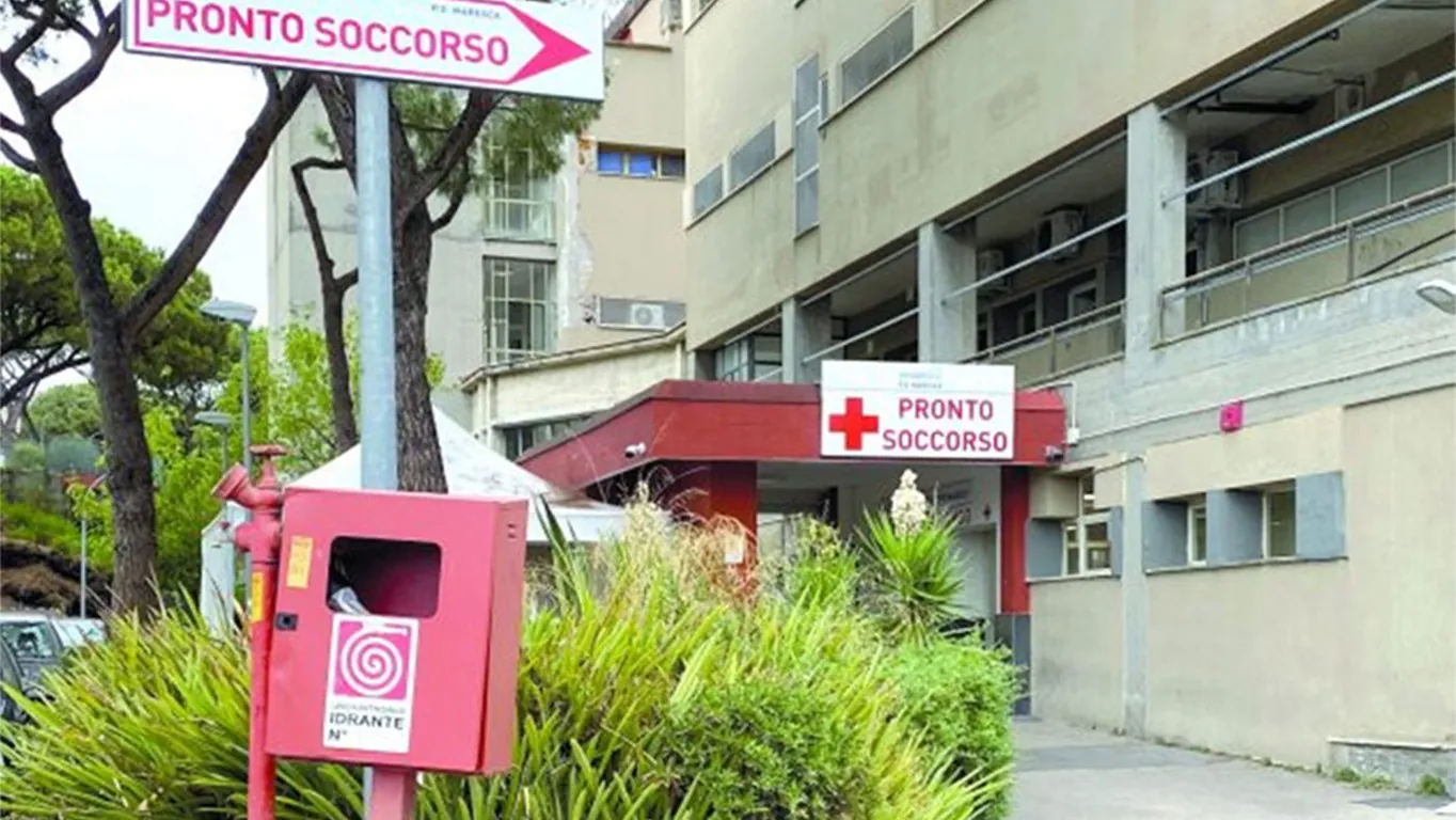 Torre del Greco, accoltellato durante una rissa: 39enne operato d'urgenza al Maresca