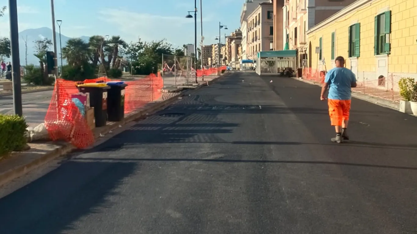 Castellammare, rifacimento del manto stradale su corso Garibaldi: lavori conclusi in anticipo