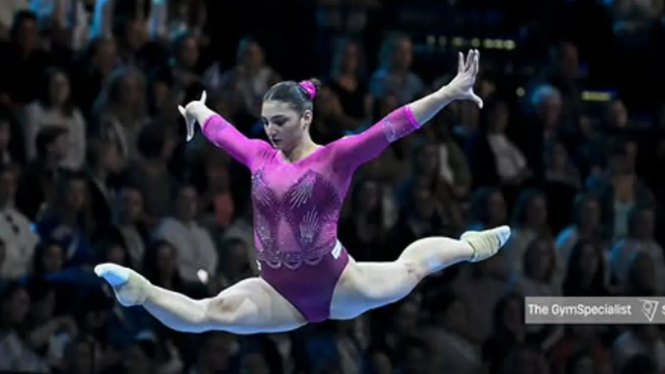 Torre Annunziata, Manila Esposito: la giovane campionessa di ginnastica artistica in visita al Quirinale