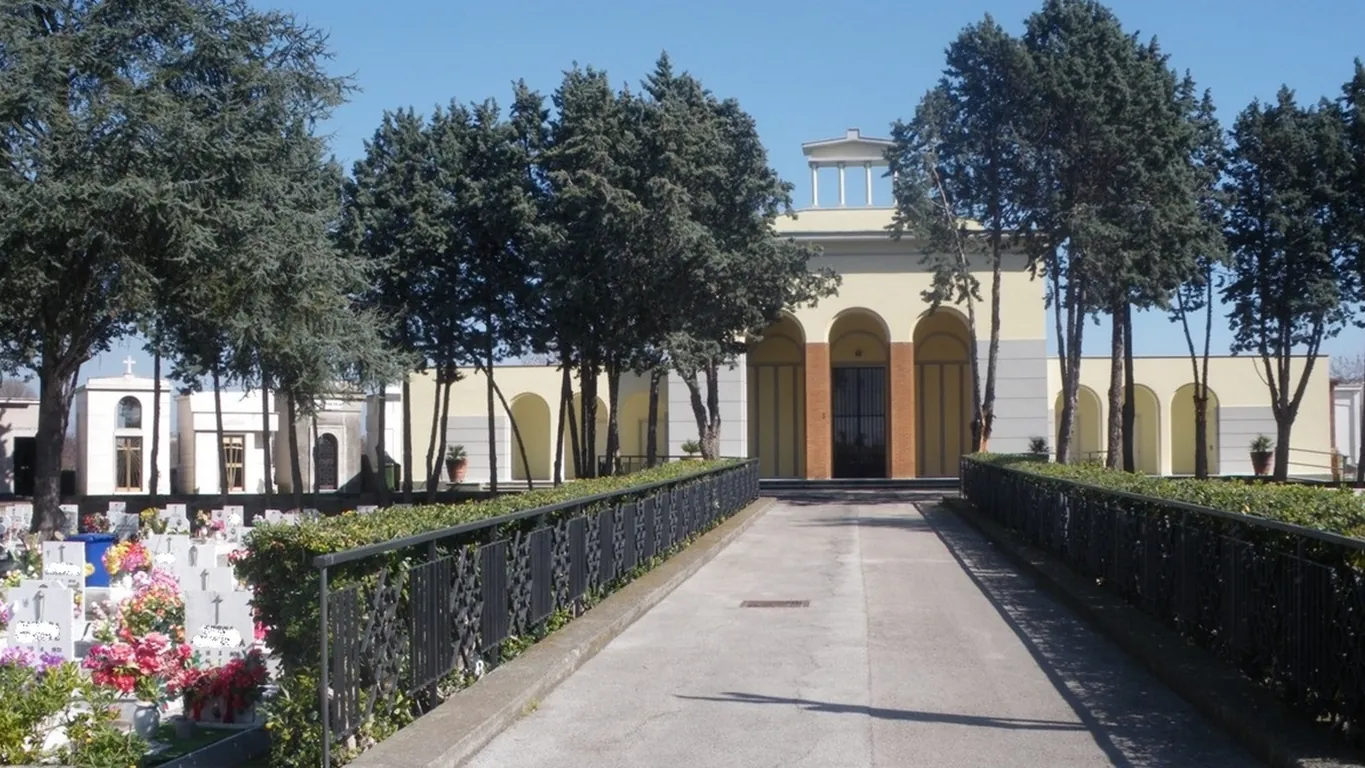 Cimitero di Pollena Trocchia, al via le concessioni per loculi e cappelle: pronto il 90% dell'ampliamento