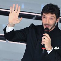 Festival di Sanremo 2027, Stefano De Martino annuncia le date ufficiali: ecco quando andrà in onda