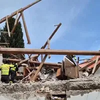 Crolla palazzina a Porto Sant'Elpidio, un morto e due feriti: si cerca donna dispersa