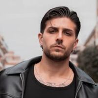 Uomini e Donne, Ernesto Passaro nel mirino del gossip: avvistamento e replica social