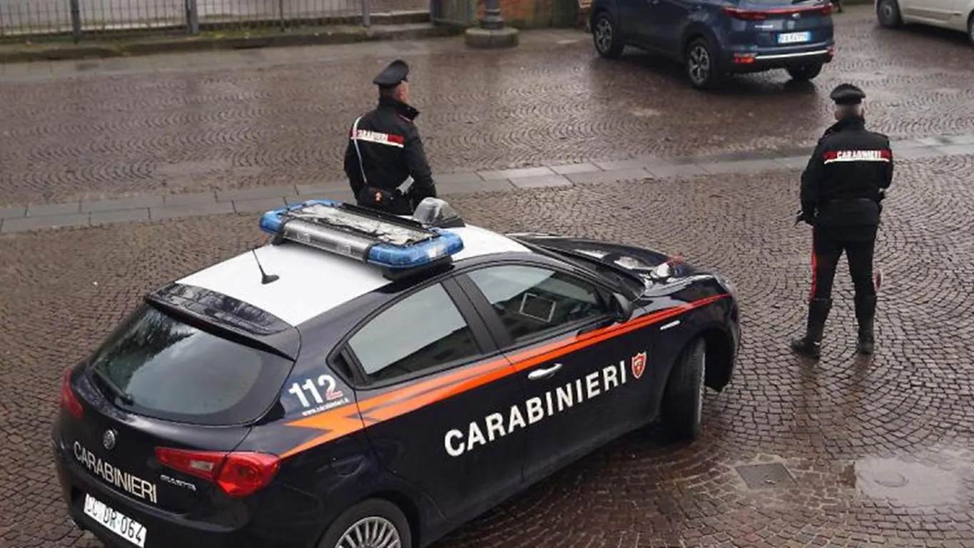 Castellammare di Stabia, controlli a tappeto dei Carabinieri: denunce per lavoro nero, furti e guida in stato di ebbrezza