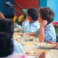 Torre del Greco, mensa scolastica 2026/2027: al via richieste per diete speciali e credito residuo