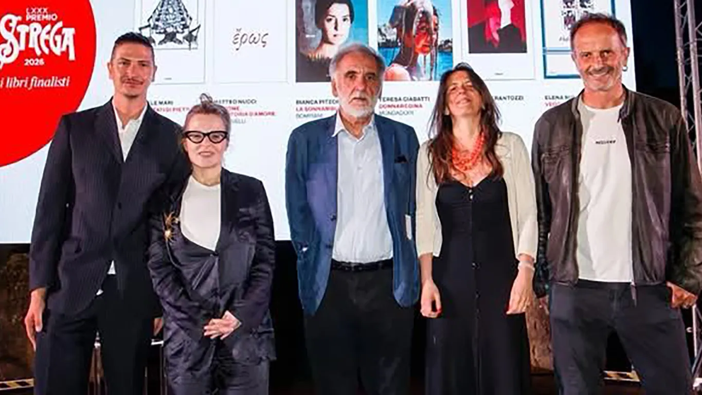 Benevento, la notte dello “Strega”: il Teatro Romano incorona i cinque finalisti