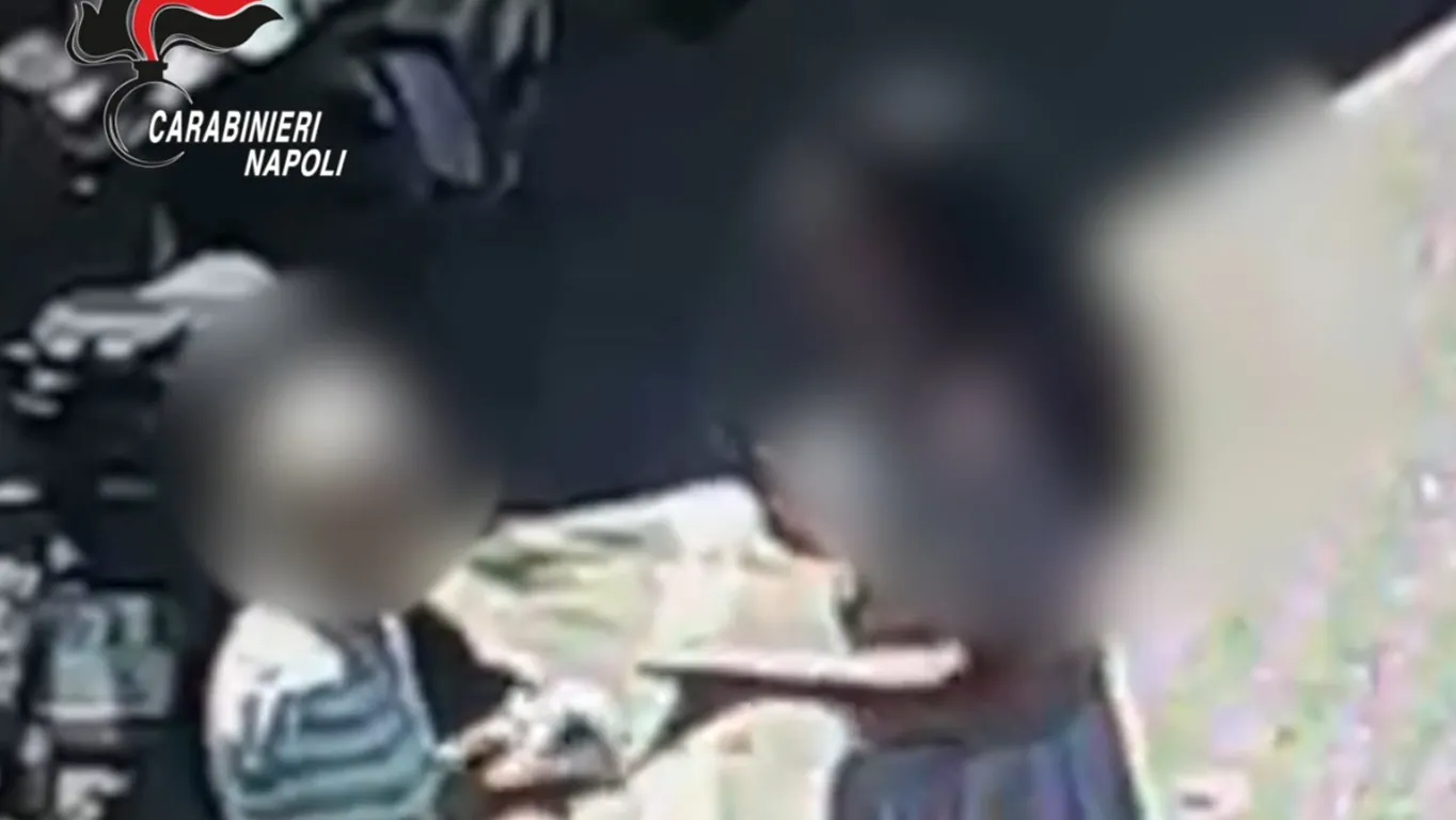 Finto arresto del figlio: 86enne derubata di denaro e gioielli, due arresti