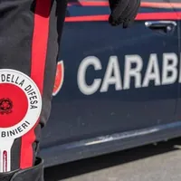 San Giorgio a Cremano, arrestato un 19enne per spaccio: sequestrati droga e 4.300 euro