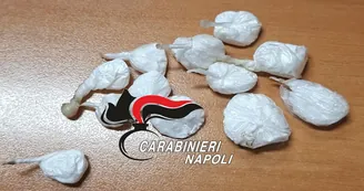 Sorrento: droga a domicilio e dosi nascoste negli slip. Carabinieri arrestano 37enne