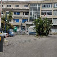 Sorrento, incendio nell'area esterna dell'ospedale: nessun danno
