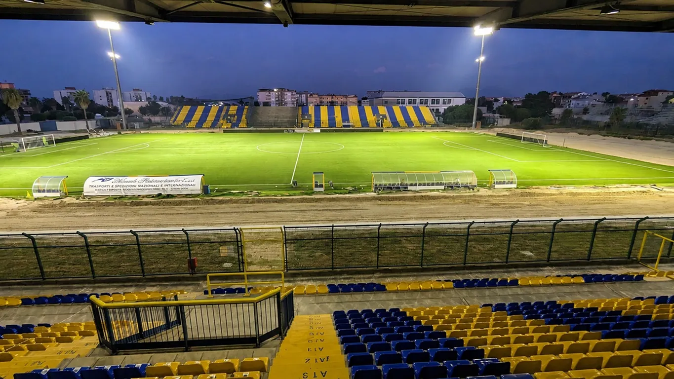 Torre Annunziata, questione stadio: Emanuele Filiberto ringrazia le istituzioni