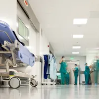 Ancora violenza in ospedale: due infermieri aggrediti all'Ospedale del Mare