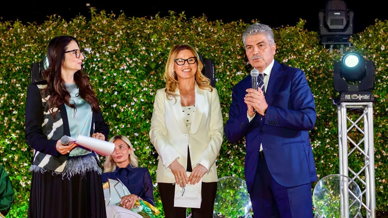 Pompei celebra “L'Arte di Essere Donna”: talento, cultura e solidarietà al Bosco de' Medici