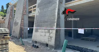Anacapri, sequestrato cantiere in un noto hotel: sotto sigilli suite, piscina e centro benessere