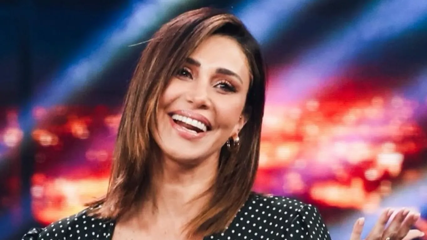Belen Rodriguez ritrova il sorriso: mano nella mano con Gaetano Fidanzati, le foto confermano la nuova storia