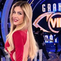 Paola Caruso si pente del Grande Fratello Vip: «Ho messo a rischio mio figlio e la mia storia d'amore»