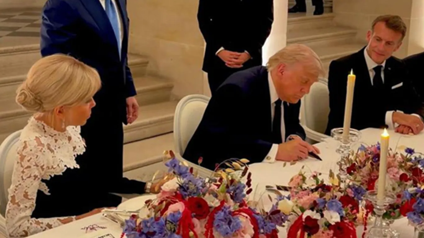 Usa-Iran, Trump firma l'accordo: "Non è stato facile"