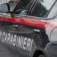 Vico Equense, rapina l'ex nuora in strada e poi si presenta in caserma: arrestato 66enne