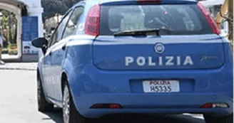Ischia, fermato al porto con oltre un chilo di cocaina nascosto in auto: arrestato 61enne