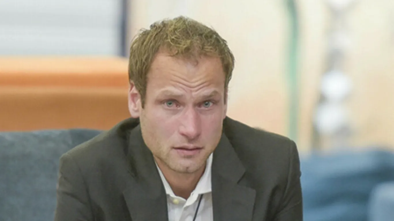 Alex Schwazer accusato di nuovo di doping, un'ex gieffina lo difende: "Conosco il suo valore"