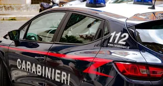Furto auto a Lettere, arrestato 52enne: incastrato dalle telecamere di Piazza Depugliano