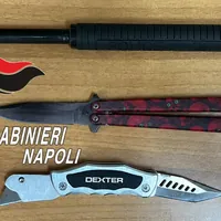 Castellammare di Stabia, due minorenni denunciati: carabinieri sequestrano coltelli e un manganello