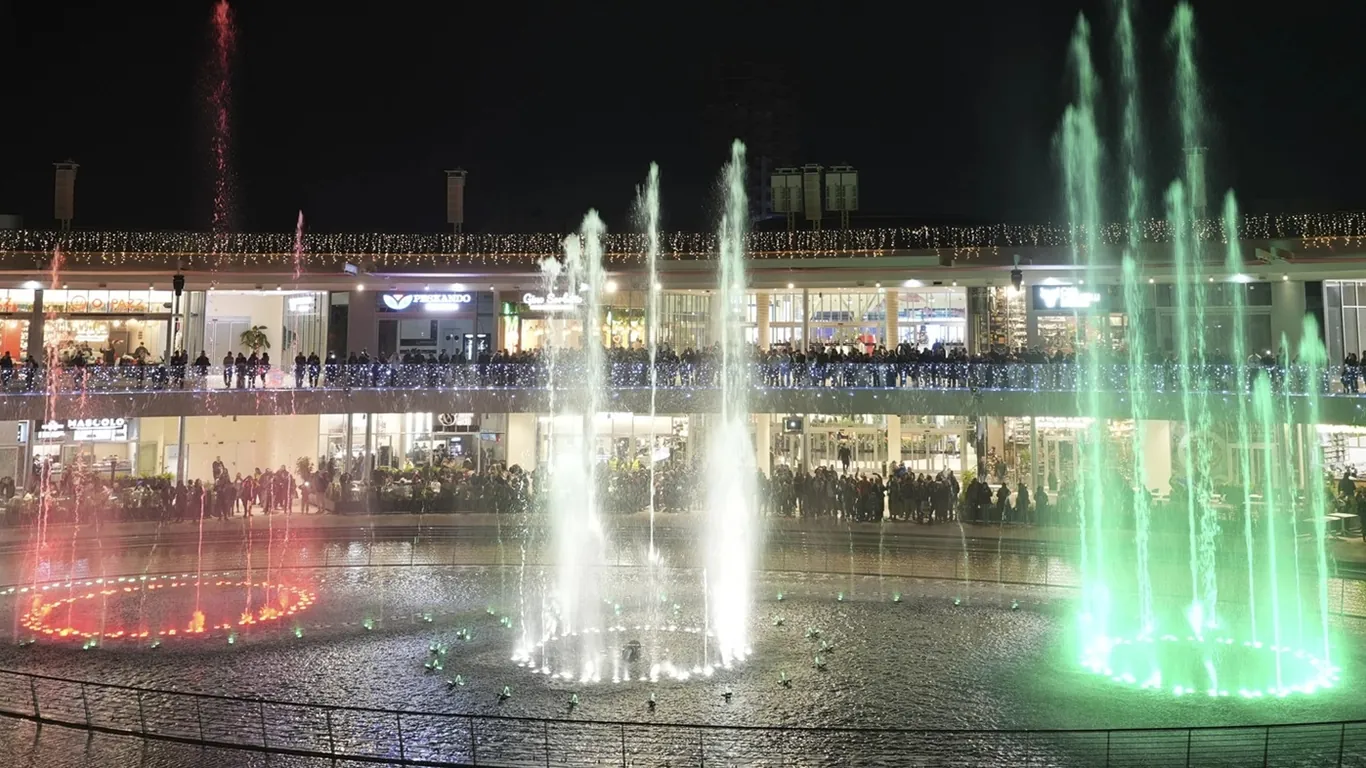 MaxiMall, è polemica: «Non è a Pompei, ma a Torre Annunziata»