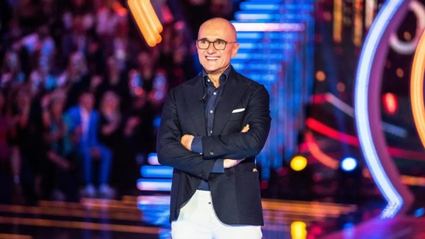 Alfonso Signorini sorprende: "La televisione? Potrei tornare". Poi la verità sul Grande Fratello