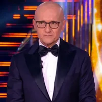 Alfonso Signorini rompe il silenzio sul caso Corona: "Ho vissuto una gogna mediatica. Gli amici sono spariti"