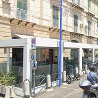 Torre del Greco, negozi aperti dalle 5 del mattino: il sindaco modifica l'ordinanza