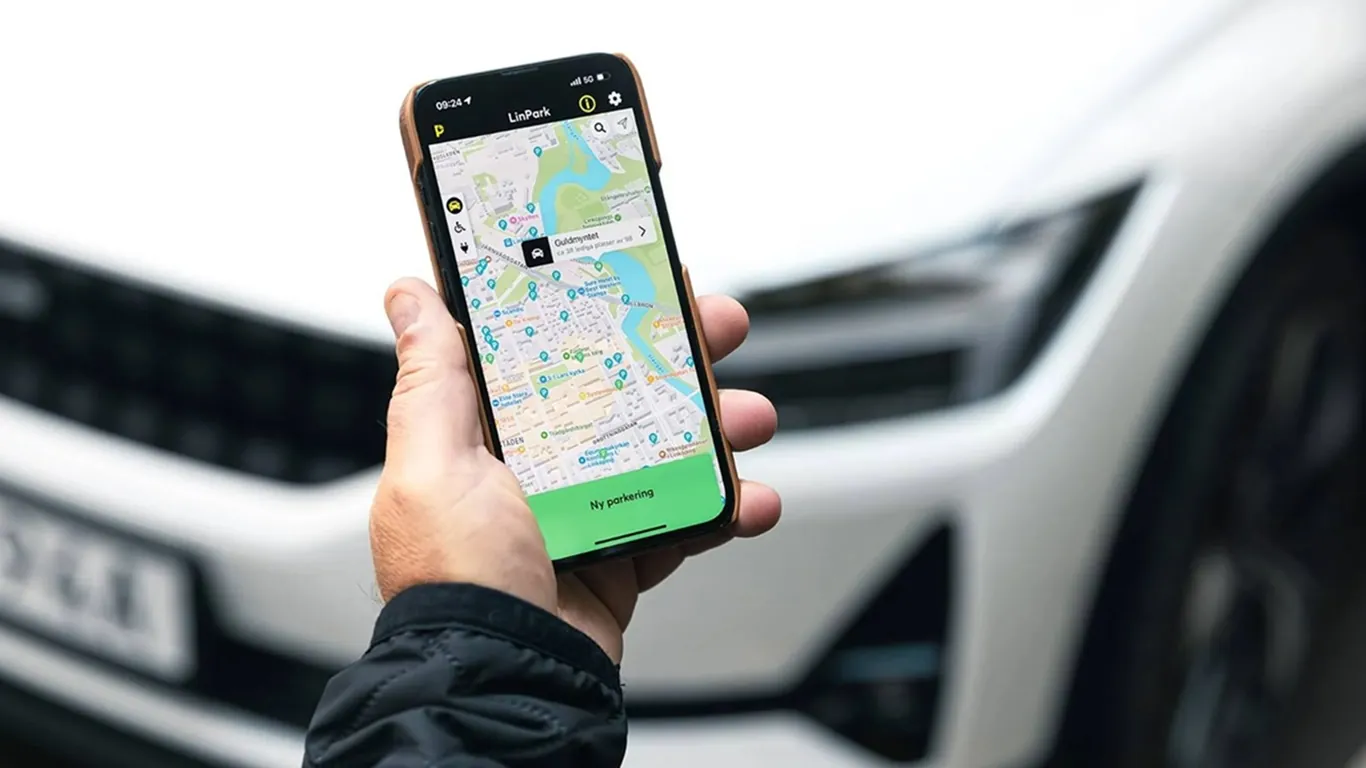 Castellammare, arriva lo Smart Parking: con un click trovi i parcheggi liberi in città