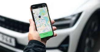 Castellammare, arriva lo Smart Parking: con un click trovi i parcheggi liberi in città